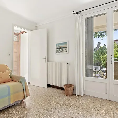 Dorene Apartment